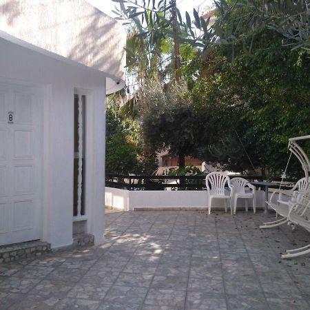 Mystery Shack Vandrehjem Limassol Eksteriør billede